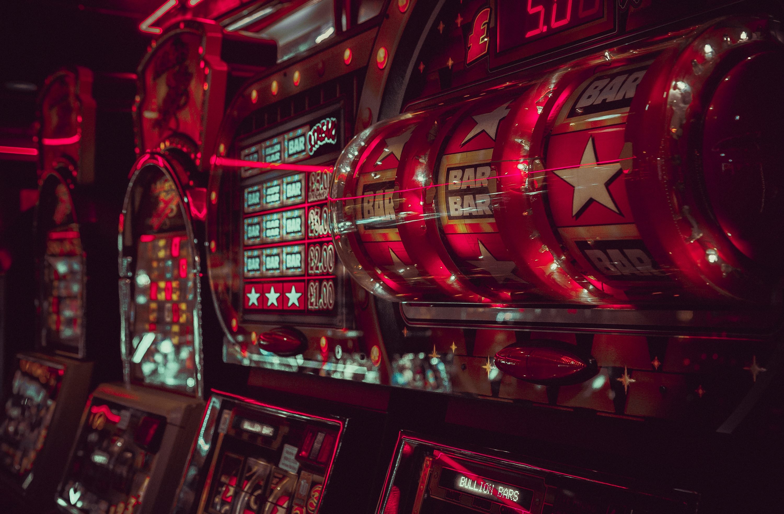 Platform pvjbet menampilkan kategori permainan kasino, sportsbook, dan pasar esports dengan sistem pembayaran lokal